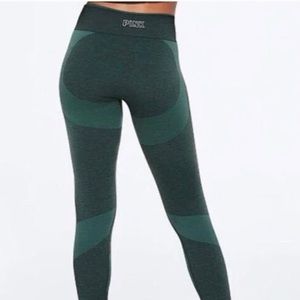 Pink, seamless green workout leggings, size xs